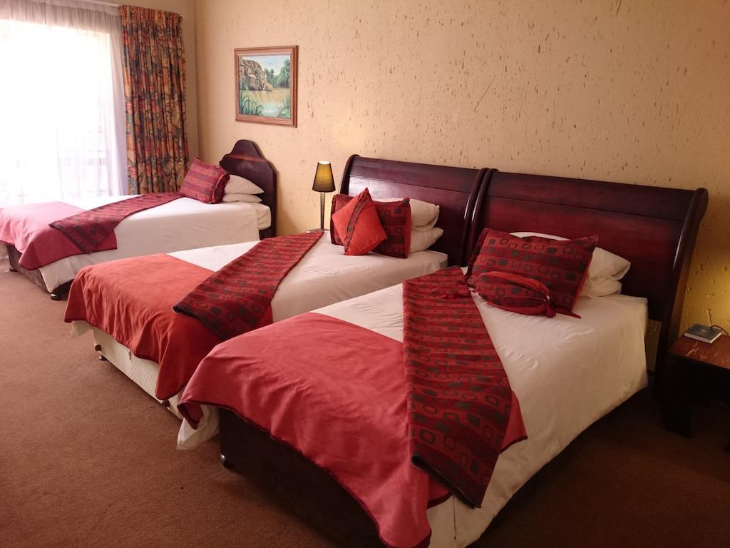 Hornbill Lodge Магалисбург Номер фото